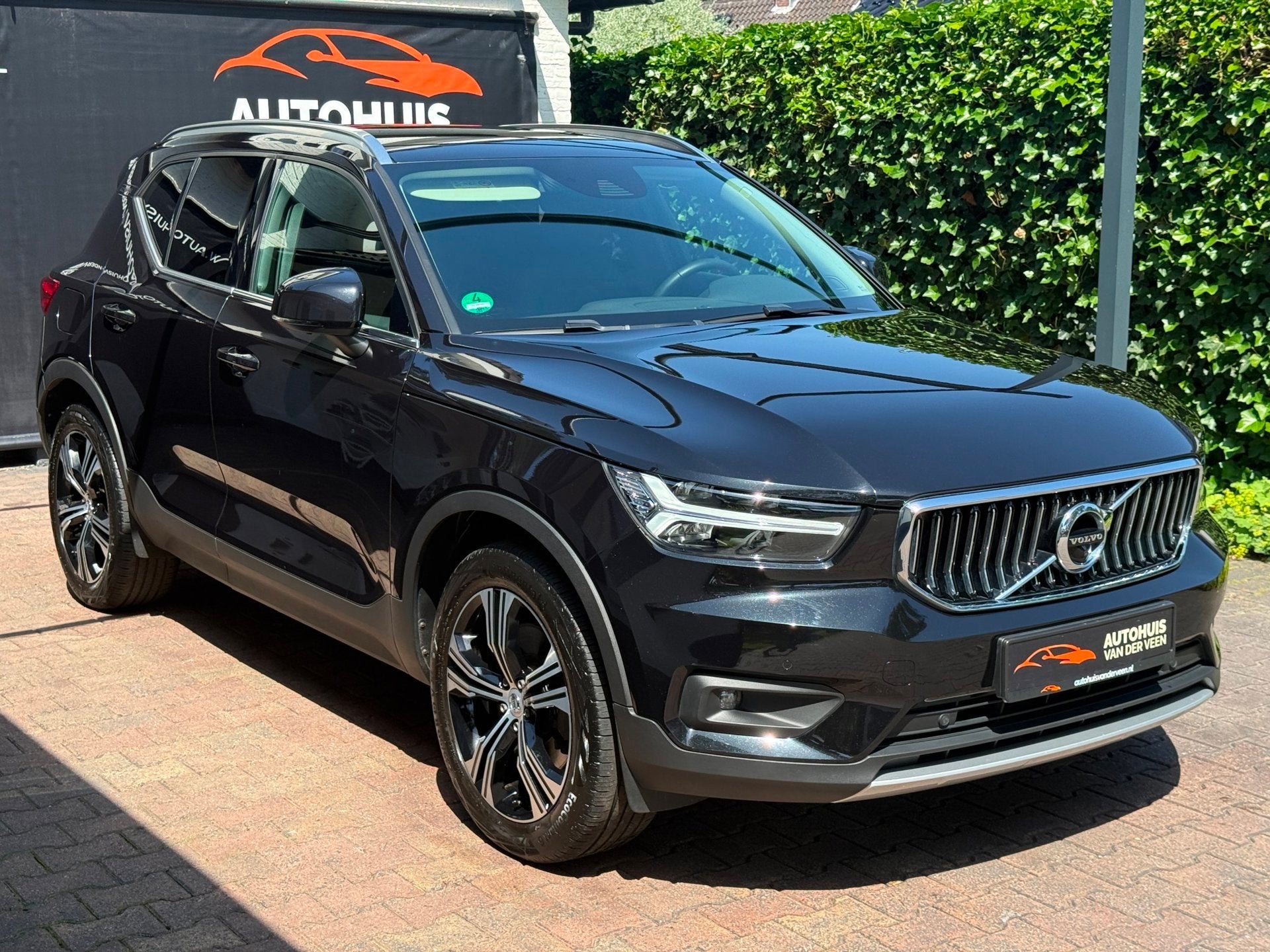 Volvo XC40 1.5 T5 Recharge Inscription, ACC/Trekhaak/Leer/19, Auto's, Zwart, Bedrijf, Grijs, Hybride Elektrisch/Benzine