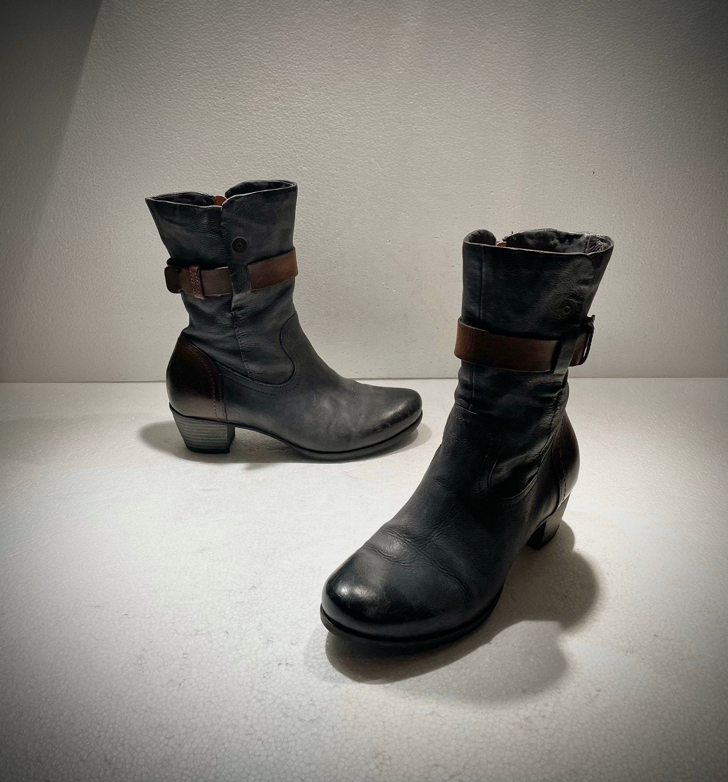 Piedi Nudi design comfort enkel laarzen lage hakken 37 grijs, Ophalen of Verzenden, Grijs, Lage of Enkellaarzen