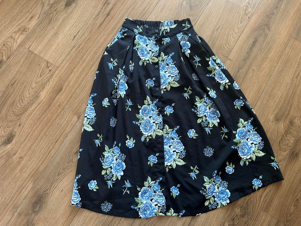 Monki rok maat xs, Kleding | Dames, Rokken, Zwart, Ophalen of Verzenden, Zo goed als nieuw, Knielengte