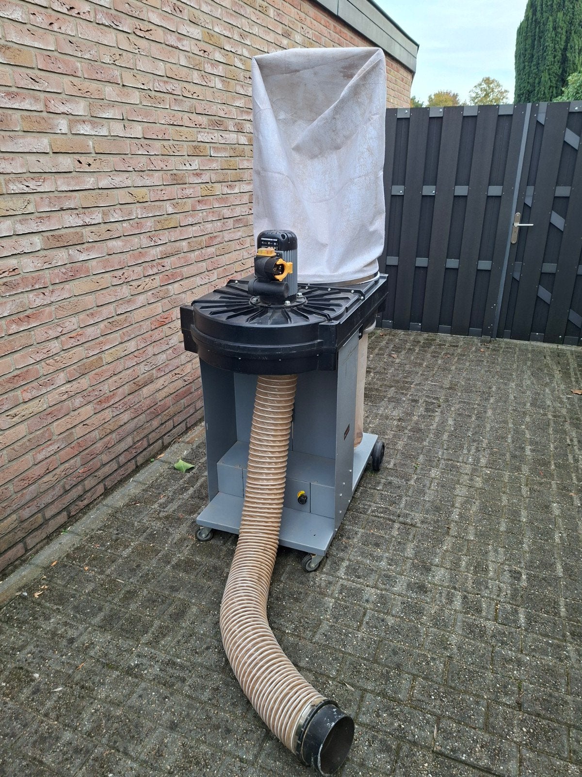 2Force Stofafzuiging en houtmot type met 145mm slang, Ophalen, Gebruikt, Afzuiger