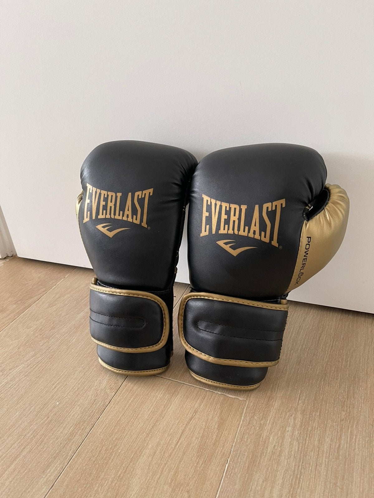 Everlast powerlock bokshandschoenen 10 oz, Ophalen of Verzenden, Zo goed als nieuw, Bokshandschoenen