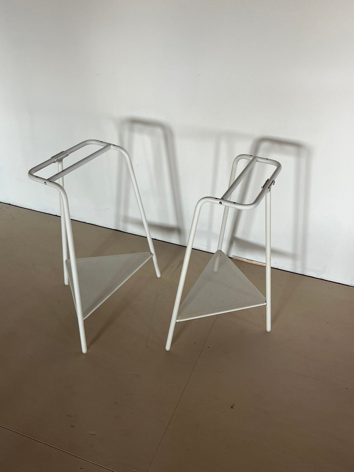 Ikea Tillslag 2 Legs, Huis en Inrichting, Ophalen, Zo goed als nieuw