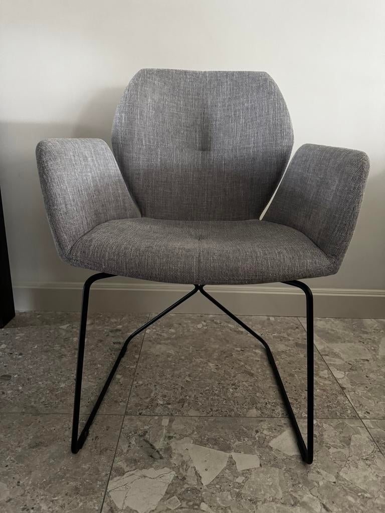 Moderne eetkamerstoel - Grijs met zwart metalen onderstel, Ophalen, Gebruikt, Eigentijds/tijdloos, Vijf, Zes of meer stoelen
