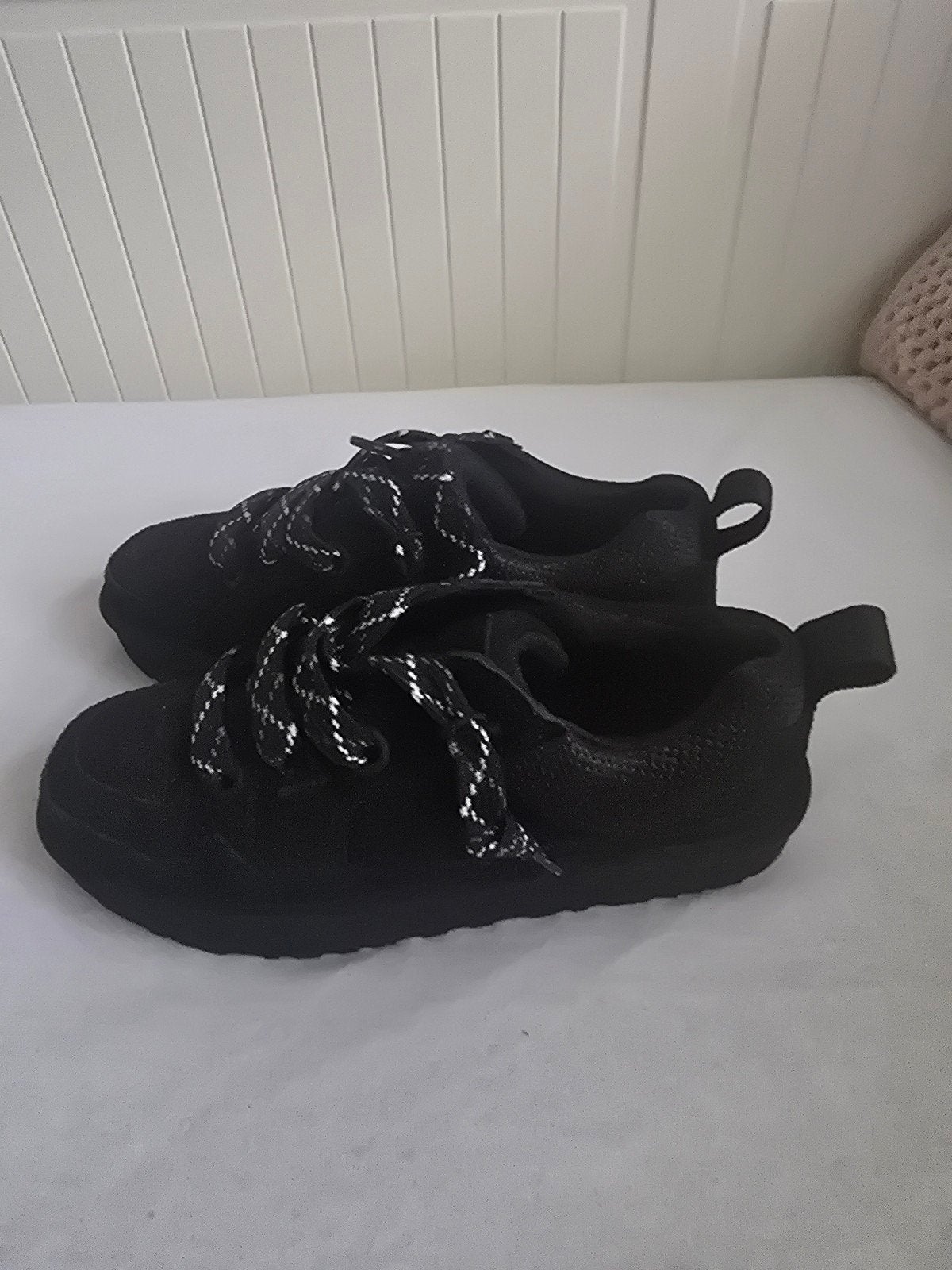 Ugg Sneakers Zwart Maat 39 - Zo goed als nieuw, UGG, Zwart, Ophalen of Verzenden, Sneakers of Gympen
