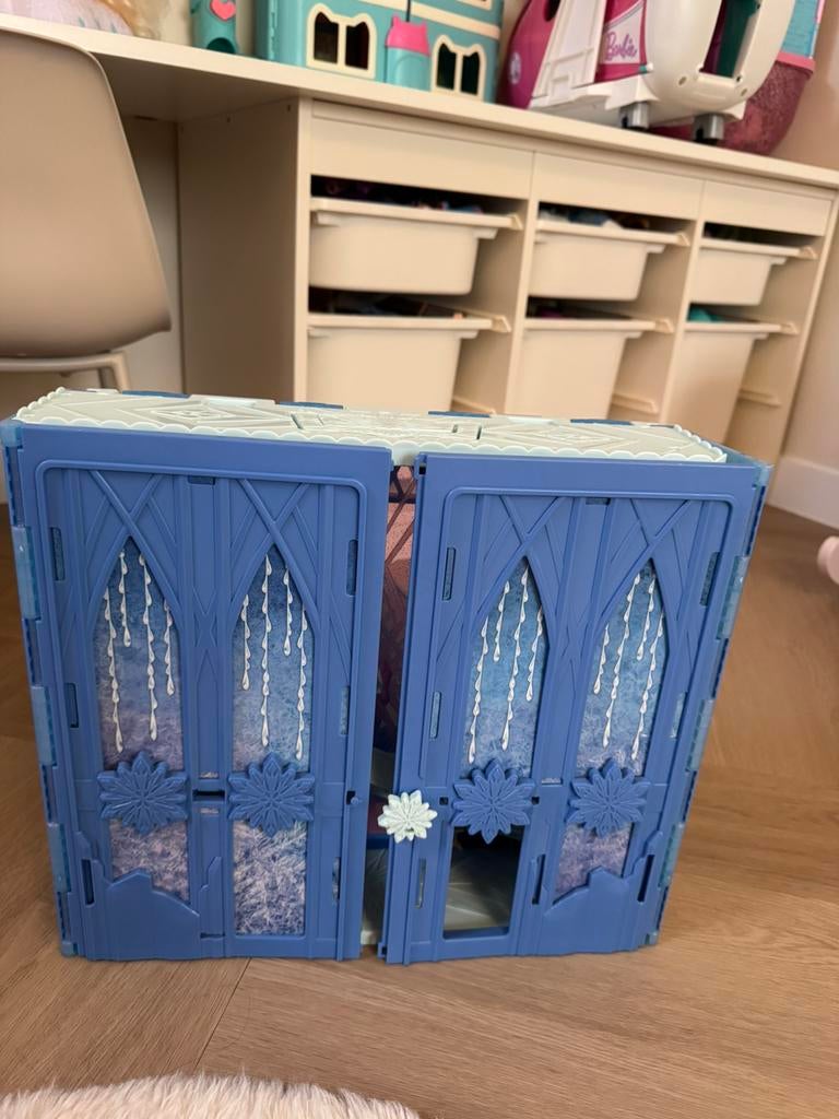 Elsa kasteelhuis, Kinderen en Baby's, Speelgoed | Poppenhuizen, Ophalen, Zo goed als nieuw, Poppenhuis