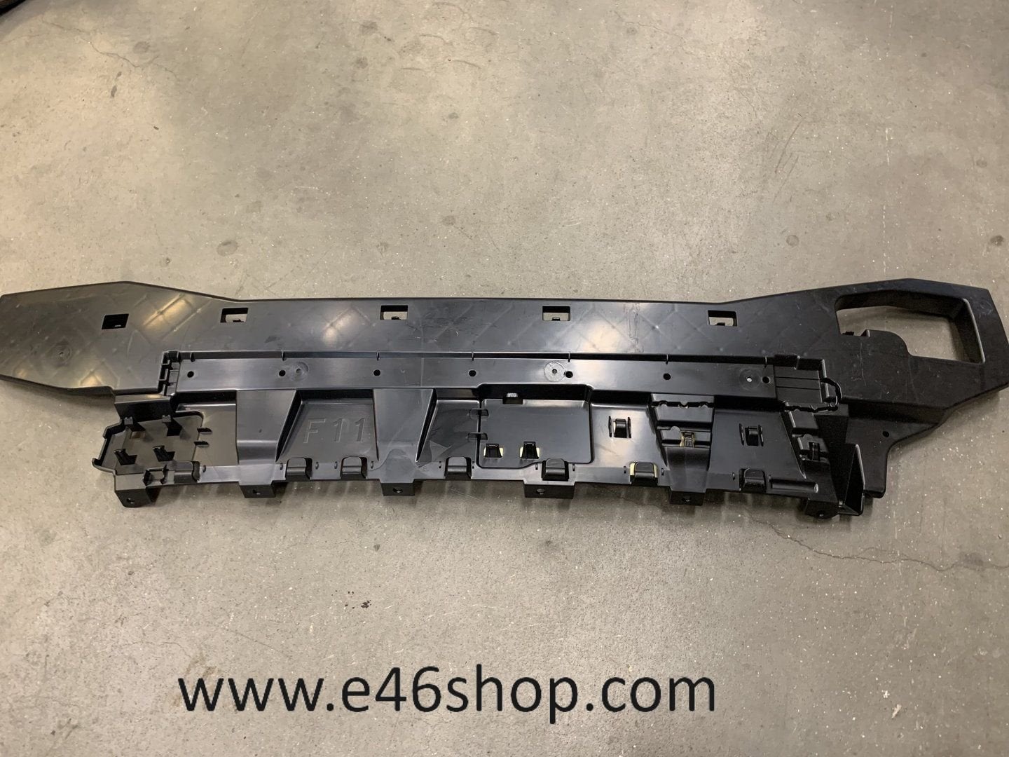 Achterbumper plastic kap BMW F11 OE 51127299972 NIEUW ORG BM, -, -, Nieuw, Ophalen of Verzenden