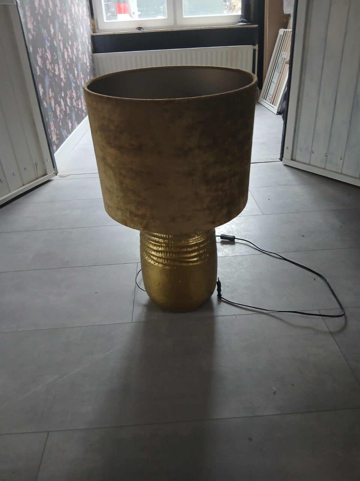 Gouden tafellamp met velours kap, Ophalen, Textiel, Zo goed als nieuw, Goud