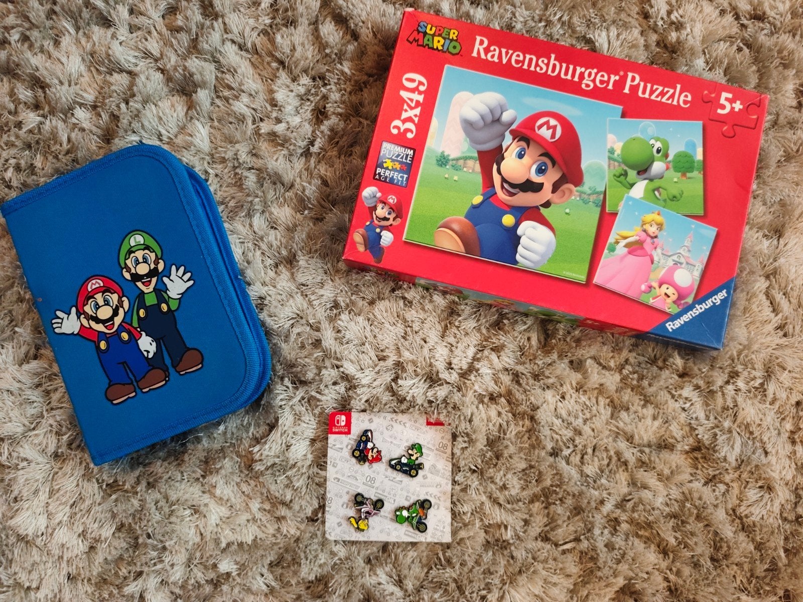 Super Mario pakket: Puzzel, etui en pins, Ophalen of Verzenden, Meer dan 50 stukjes, Zo goed als nieuw, 6 jaar of ouder