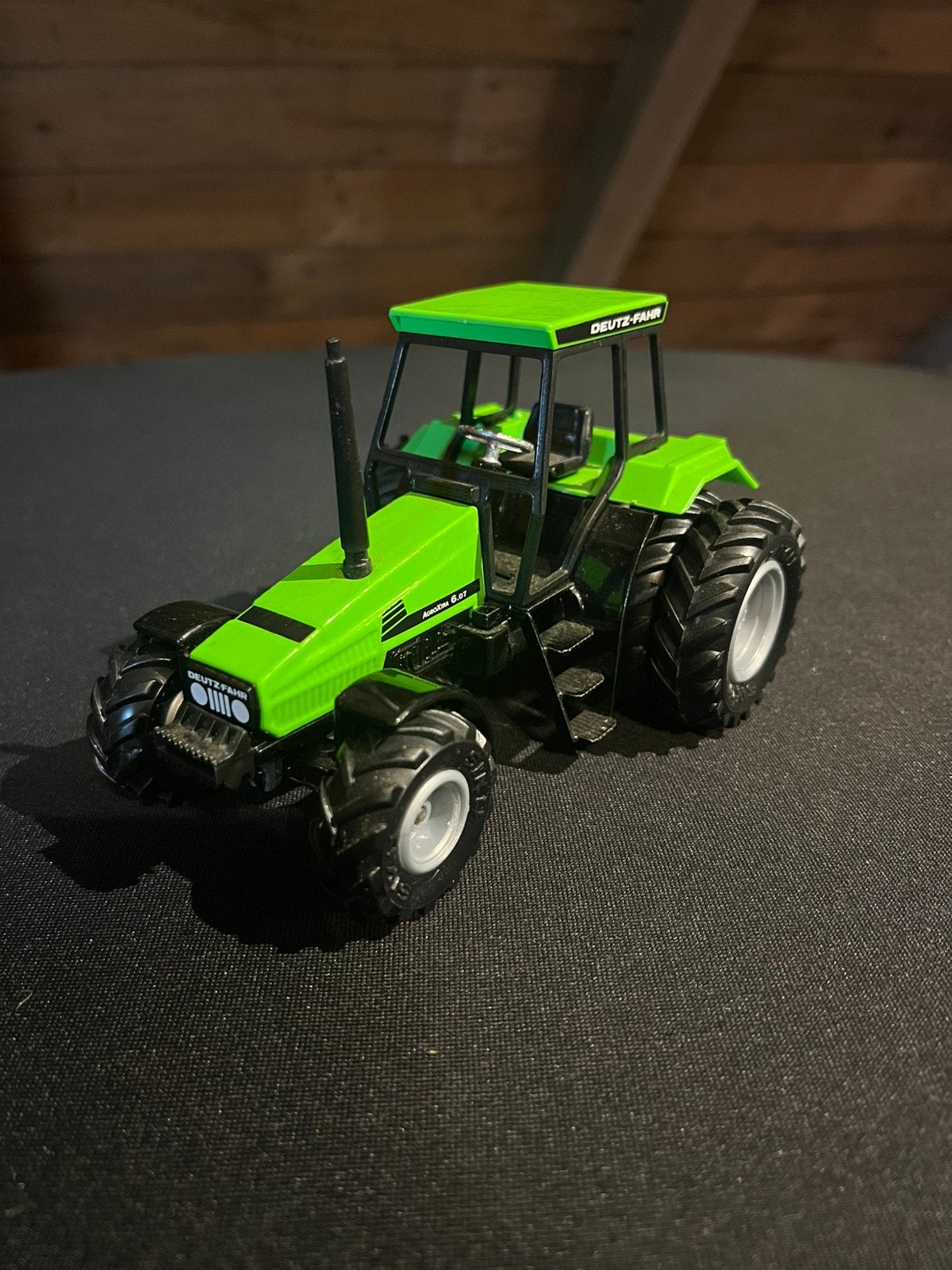 Siku Deutz-Fahr AgroXtra 6.07 1:32, Ophalen of Verzenden, Zo goed als nieuw, Tractor of Landbouw, SIKU