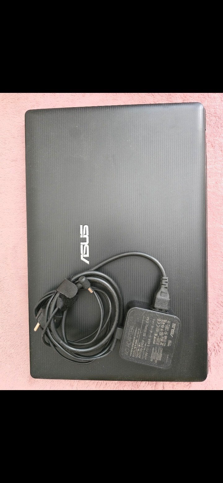 Te Koop / Zo goed als Nieuw Asus laptop 17 inch nooit open, Computers en Software, Ophalen, Zo goed als nieuw