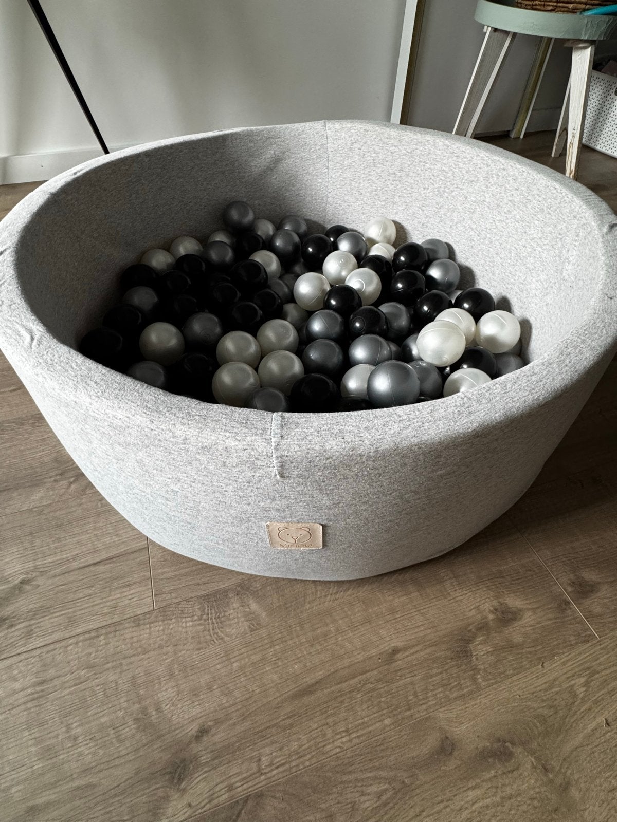 Misioo ballenbak met 150 ballen - Grijs, zwart, zilver, Kinderen en Baby's, Speelgoed | Overig, Ophalen, Zo goed als nieuw, Jongen of Meisje