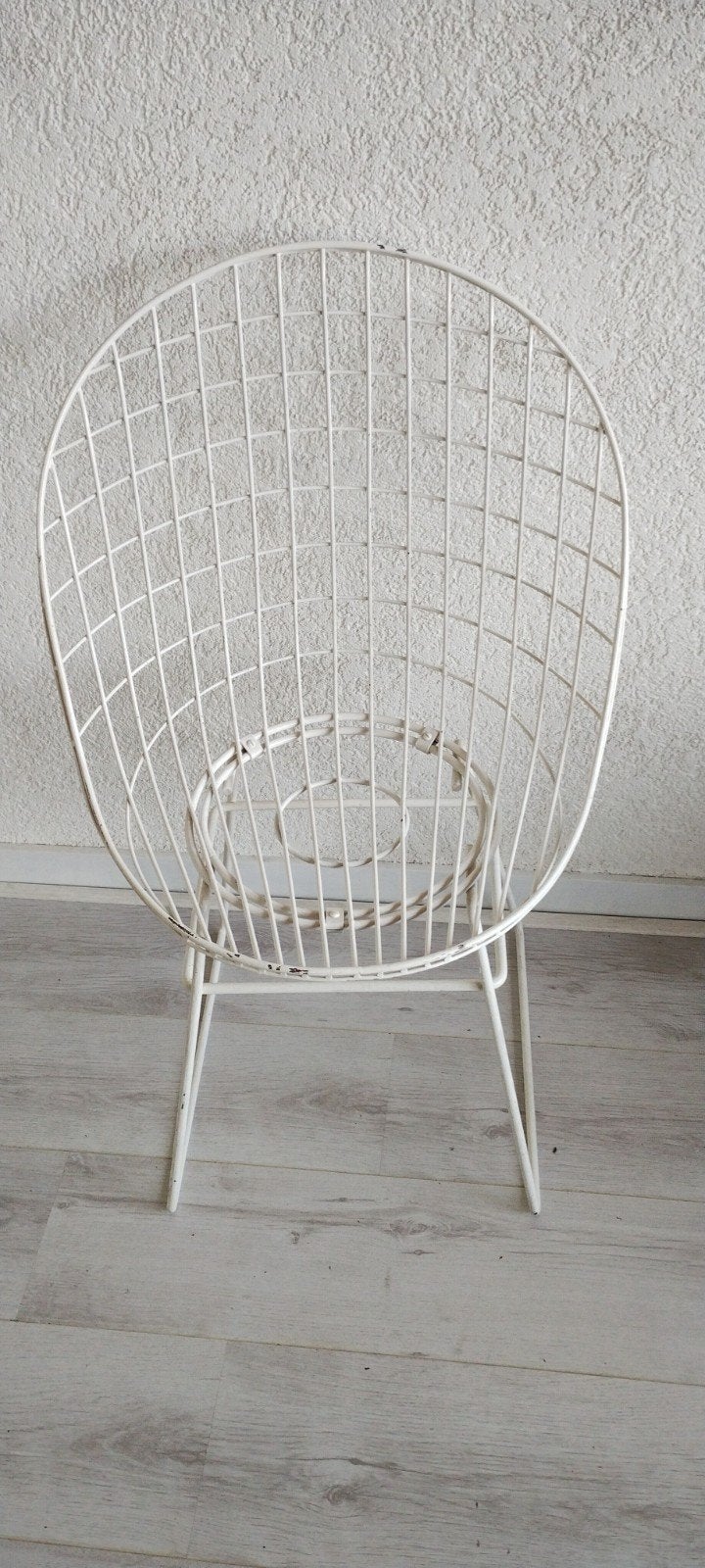 Witte metalen draadstoel - Vintage design, Huis en Inrichting, Stoelen, Ophalen, Gebruikt, Wit, Vintage, Modern, Industrieel