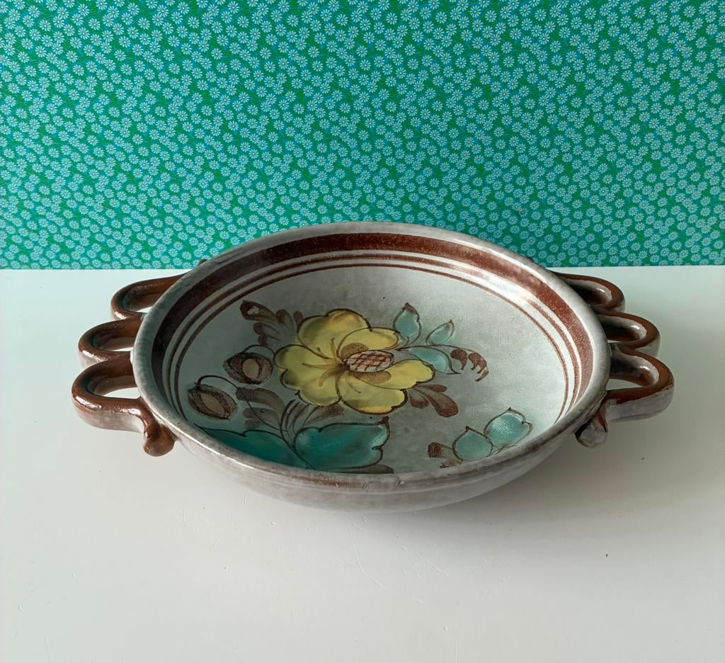 Vintage handbeschilderde schaal met oren, Gebruikt, Porselein of Keramiek, Schaal, Rond