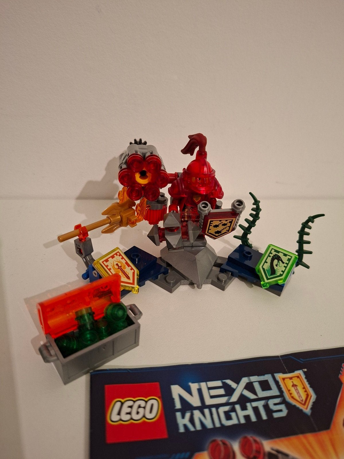 Lego nexo knights 70331 compleet met boekje, Compleet, Overige thema's, Lego, Ophalen of Verzenden