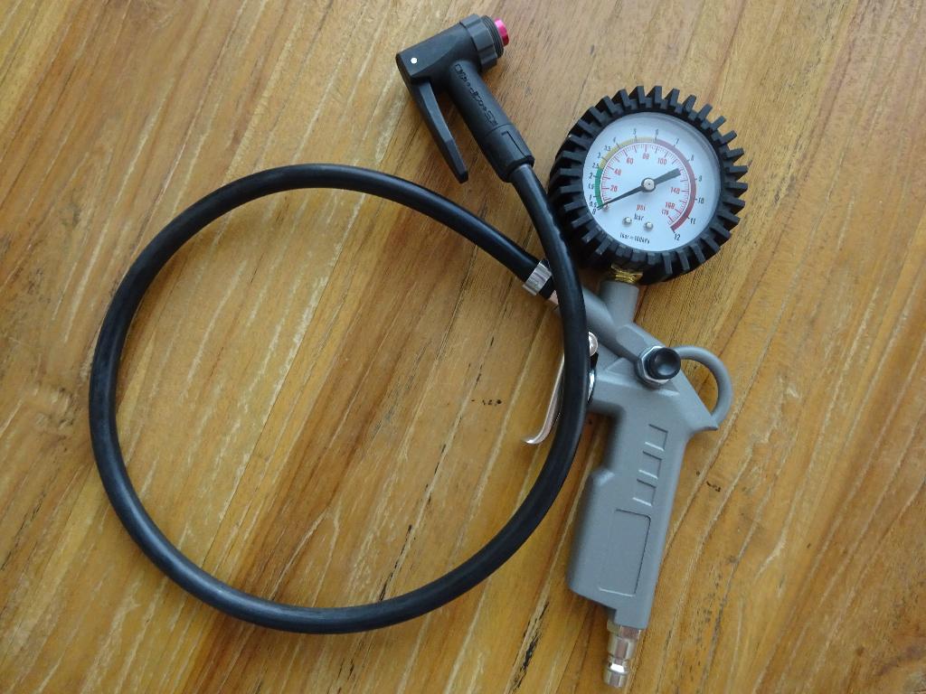 fietsbanden pomp voor compressor nieuw, 10 bar of meer, Nieuw, Ophalen of Verzenden, Minder dan 200 liter/min