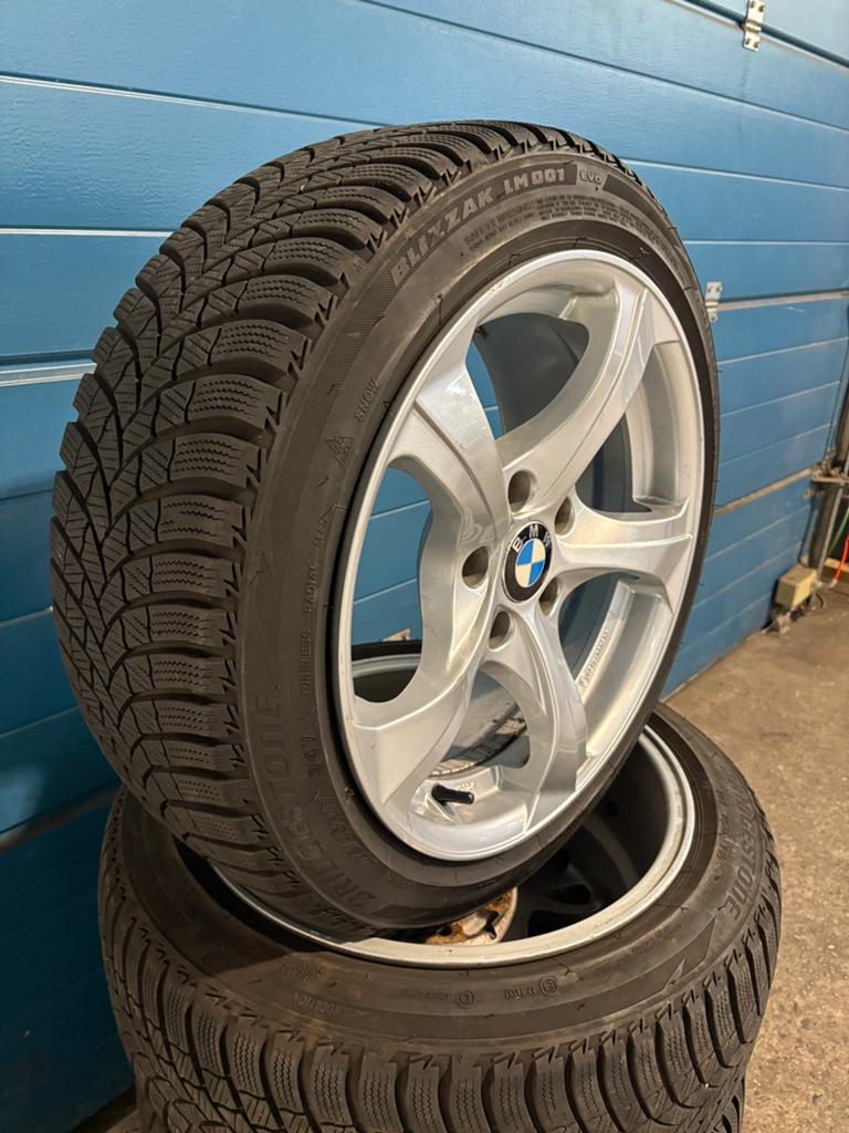 Originele BMW 3-Serie 17 inch inclusief Winterbanden, Auto-onderdelen, Banden en Velgen, Ophalen, Gebruikt, Banden en Velgen, 17 inch
