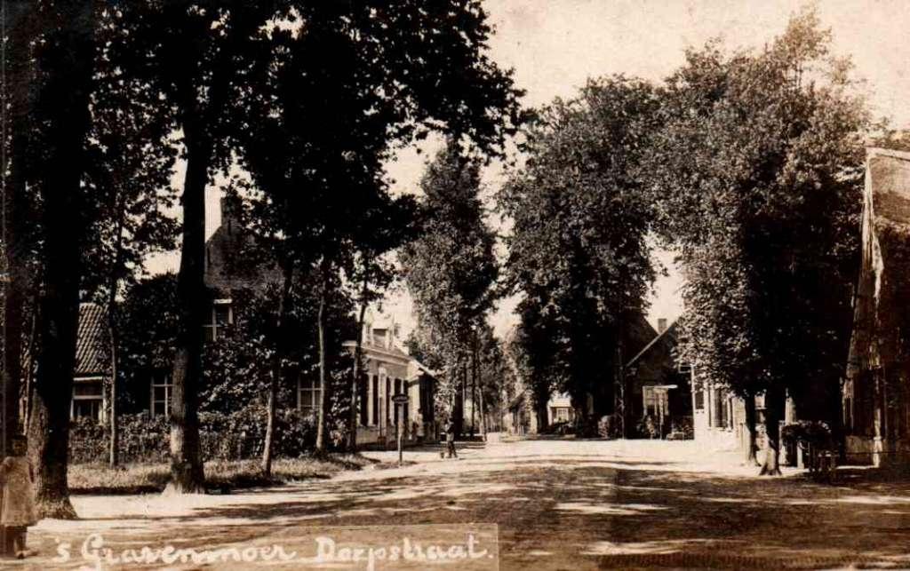 's Gravenmoer  Dorpstraat fotokaart, Verzenden, Voor 1920, Gelopen, Noord-Brabant