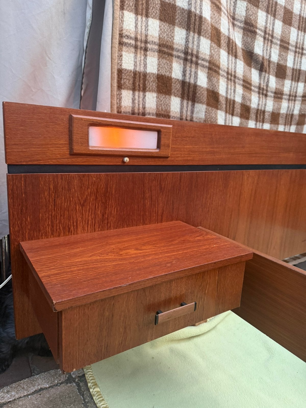 Vintage design tweepersoonsbed geïntegreerde nachtkastjes, Huis en Inrichting, Slaapkamer | Bedden, Vintage, Tweepersoons, Ophalen of Verzenden