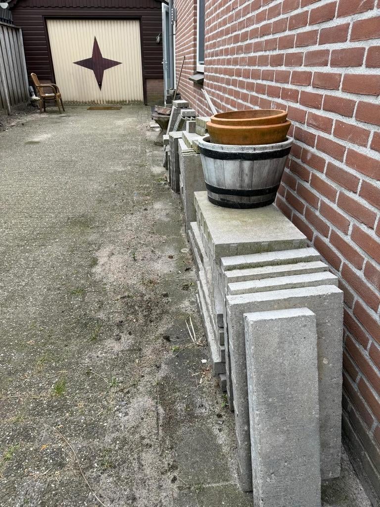 Te koop aangeboden: mooie terrastegels, grijs., Ophalen, Gebruikt, Beton, Terrastegels