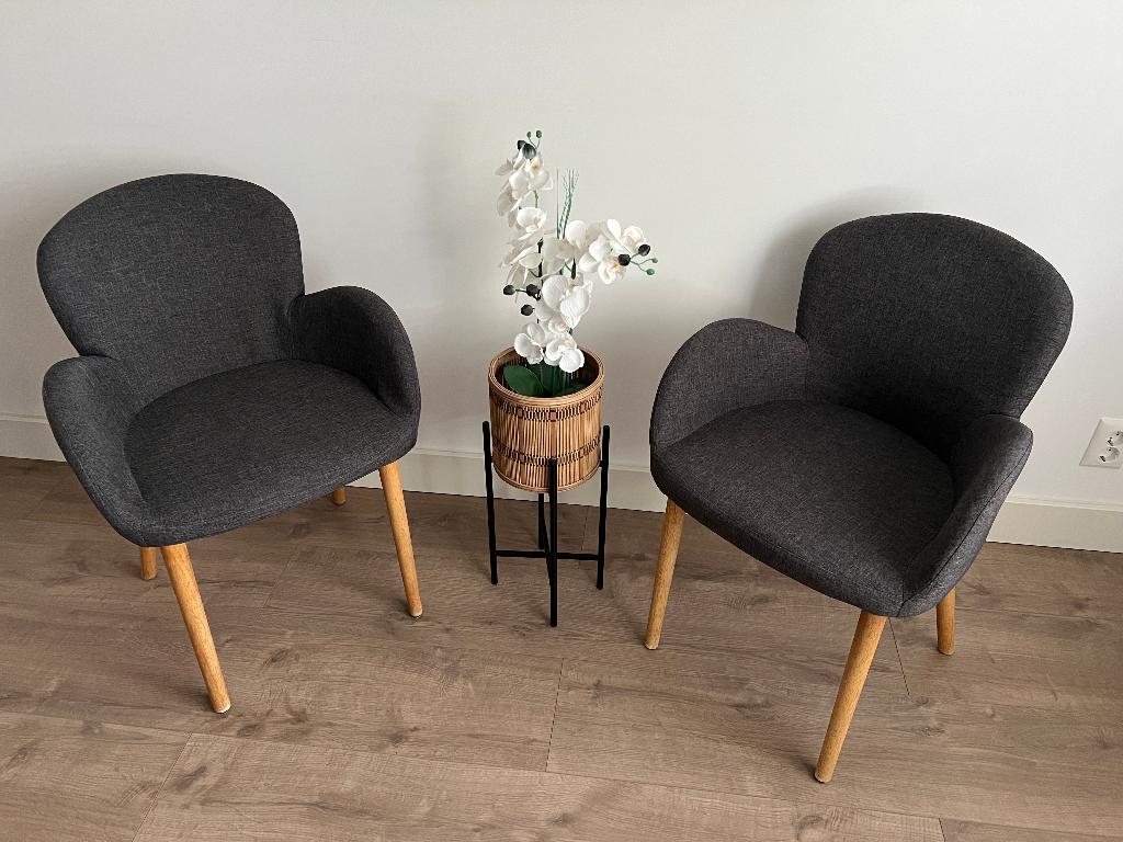 4 stuks KEUKENSTOELEN met grijze stof bekleed, izgst, Huis en Inrichting, Stoelen, Gebruikt, Vier, Hout, Stof, Grijs, Ophalen