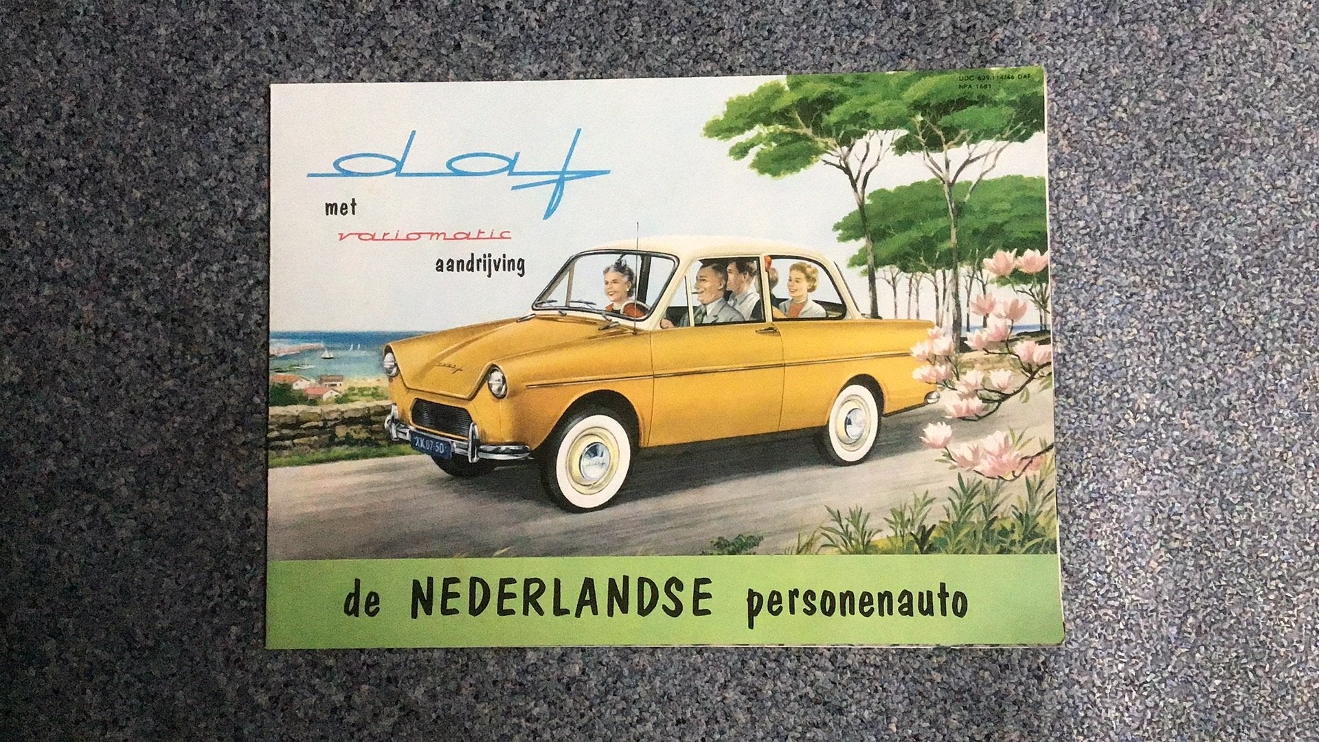DAF INTRODUCTIE FOLDER / POSTER NEDERLANDSE PERSONENAUTO NW, Ophalen of Verzenden, Zo goed als nieuw, Overige merken