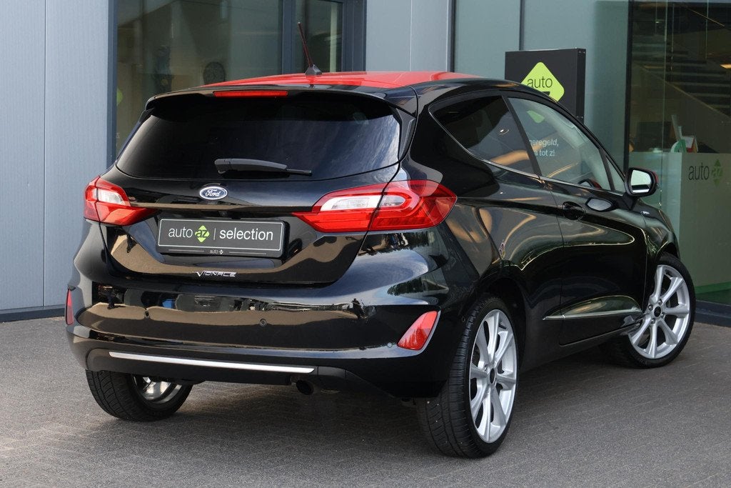 Ford Fiesta 1.0 EcoBoost Vignale / Camera / DAB / Cruise con, Voorwielaandrijving, Stof, Gebruikt, Zwart