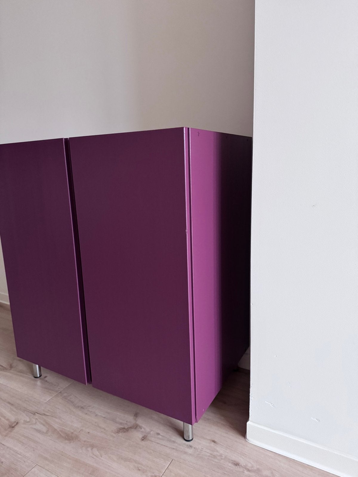 IKEA ivar kast, burgundy, zilveren pootjes, Ophalen, Meerdere deuren, 50 tot 100 cm, Zo goed als nieuw