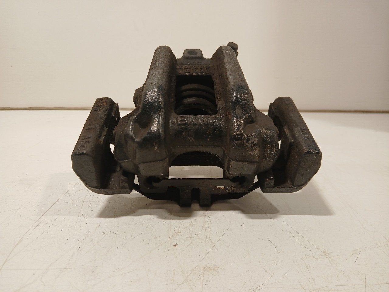 Remklauw links achter BMW 3 serie, Onderdelen@venauto.nl, Van der Ven Autorecycling B.V., Gebruikt, Ettenseweg 76, 4706 PB Roosendaal, The Netherlands