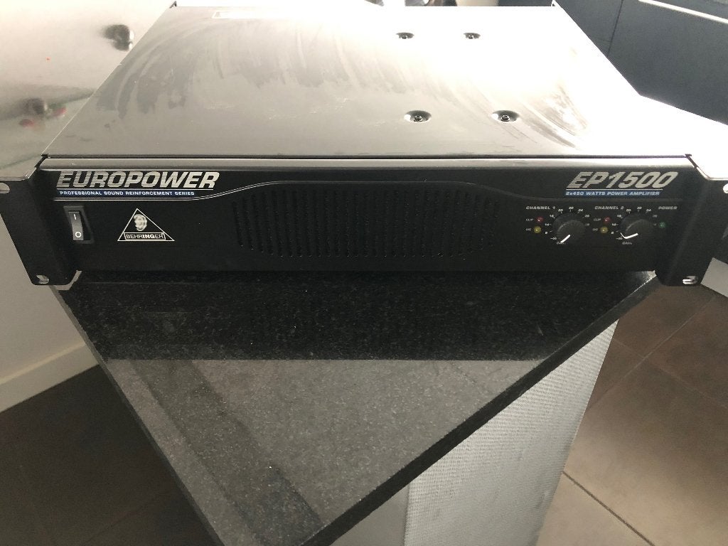 Behringer EP 1500 versterker, Ophalen, Zo goed als nieuw, 1000 watt of meer, P.A.