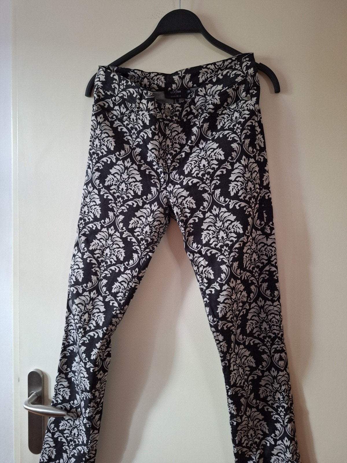 dames broek Elvira maat 36, Zwart, Ophalen of Verzenden, Zo goed als nieuw, Maat 36 (S)
