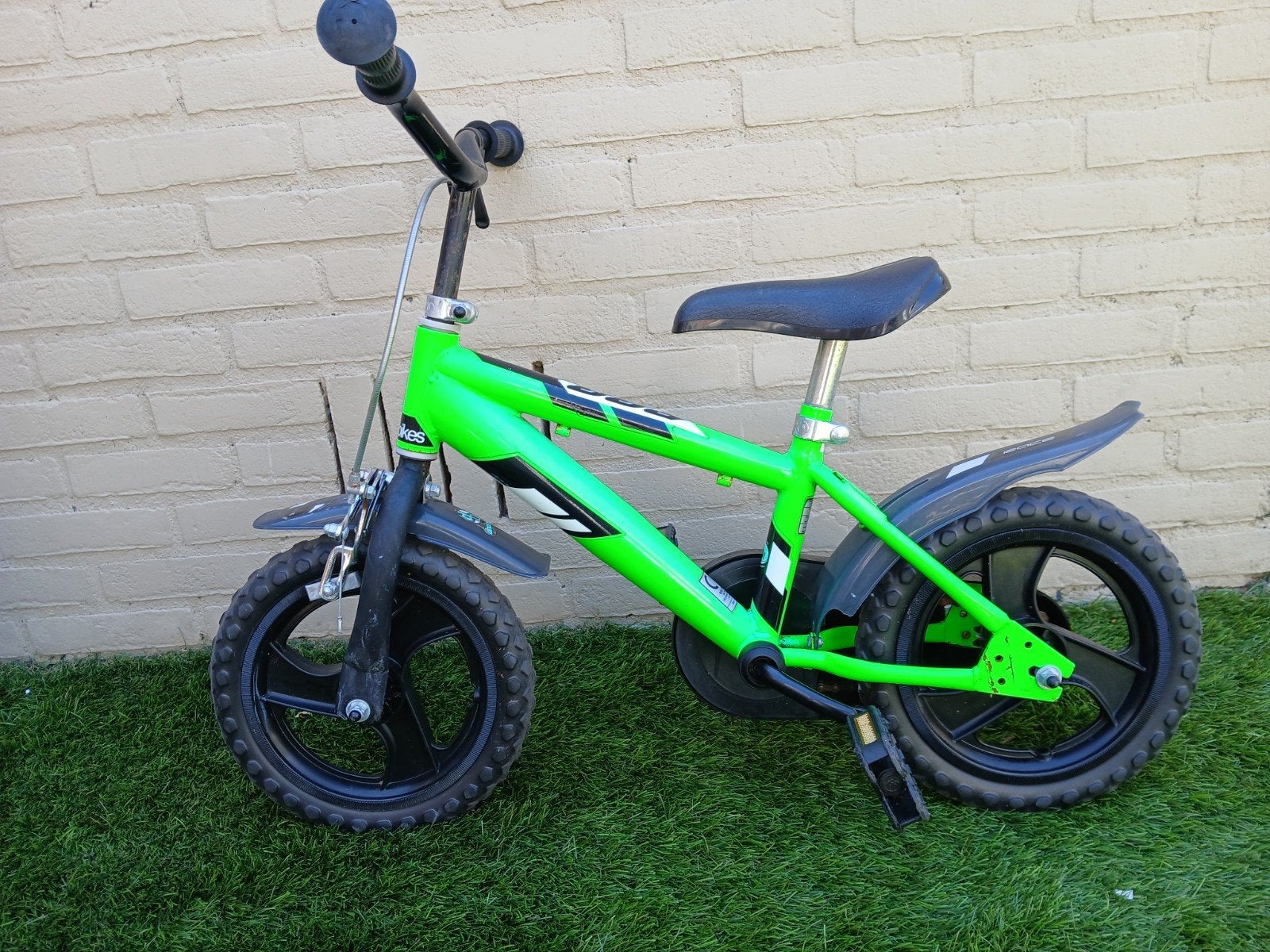 Groene kinderfiets - 12 inch - Gebruikt, Fietsen en Brommers, Ophalen, Terugtraprem, Gebruikt, Minder dan 16 inch