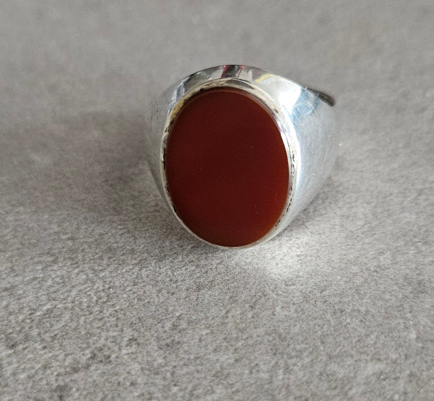 Vintage zilveren zegelring met Carneool, Sieraden, Tassen en Uiterlijk, 18 tot 19, Ophalen of Verzenden, Dame, Zilver