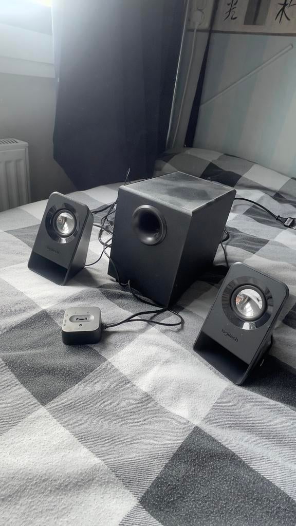 Logitech 2.1 Computer Luidsprekerset met Subwoofer, Ophalen, Zo goed als nieuw, Audiokanaal 2.1