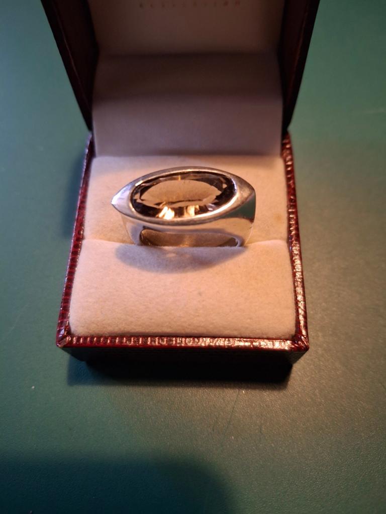 Zilveren ring  met  rooktopaas  ringmaat 18mm, Ophalen of Verzenden