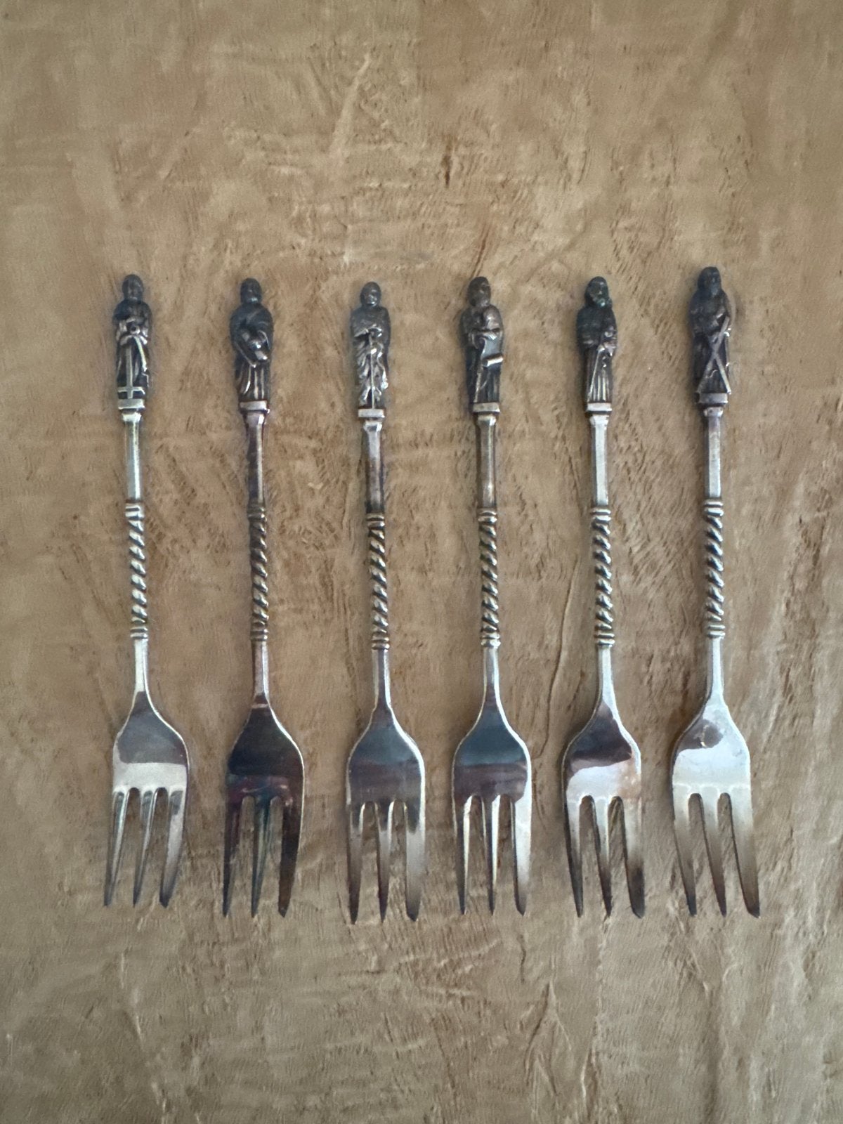 Set van 6 verzilverde apostel gebaksvorkjes en suikerlepel, Antiek en Kunst, Ophalen of Verzenden