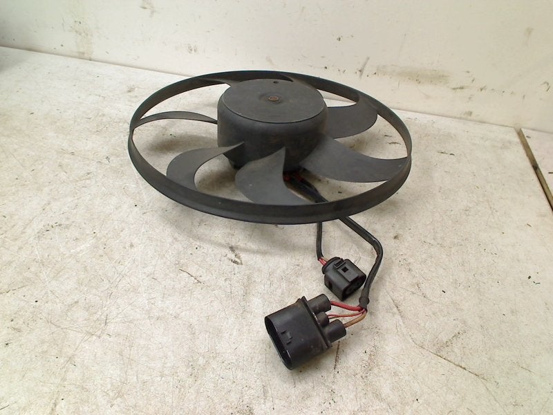 Koelventilator Volkswagen Golf VI (5K1) 2012 1K0959455CQ, Gebruikt, Volkswagen, Volkswagen AG, Kundenbetreuung@volkswagen.de