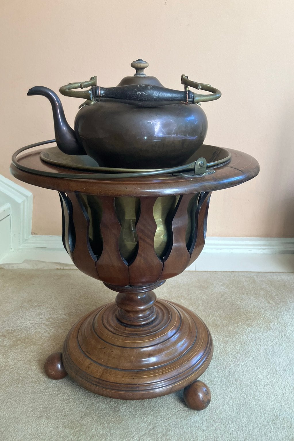 Antieke mahoniehouten theestoof met koperen bak en ketel, Antiek en Kunst, Ophalen, Koper