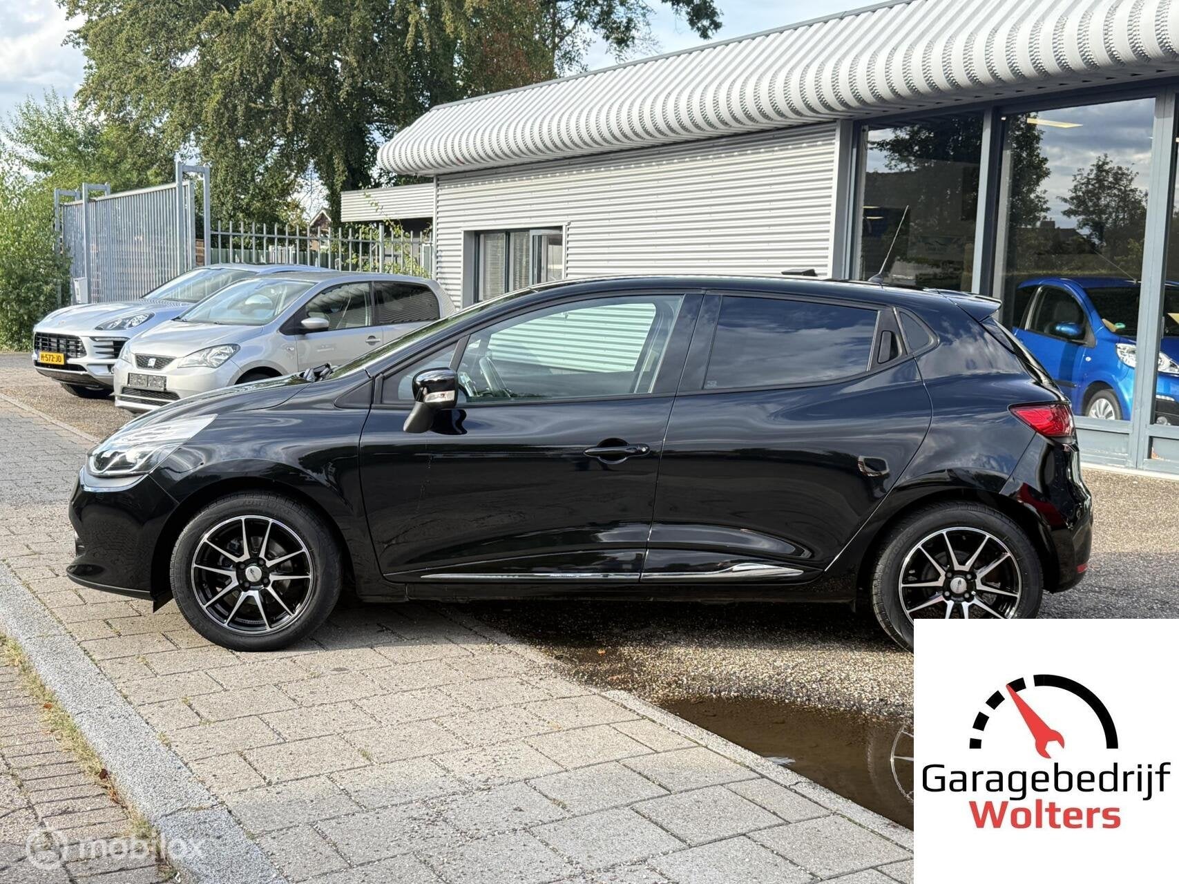 Renault Clio 0.9 TCe Authentique CRUISE 1STE EIGN. LMV, Voorwielaandrijving, Stof, Gebruikt, Zwart