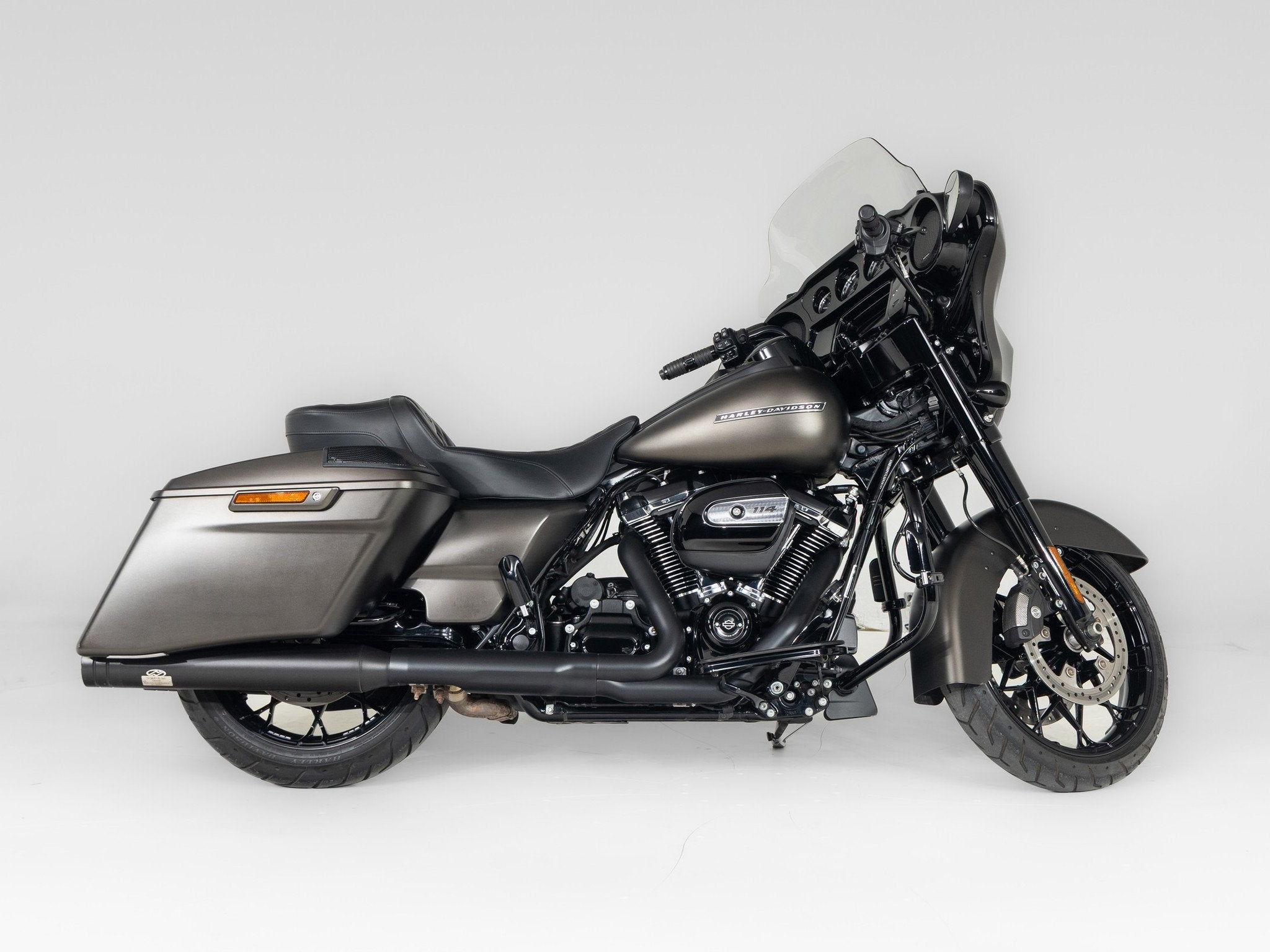 Harley-Davidson FLHXS Street Glide Special Solid Colour, Bedrijf, Toermotor, Laan van Vredenoord 33
2289 DA  Rijswijk ZH, NL, 1868 cc