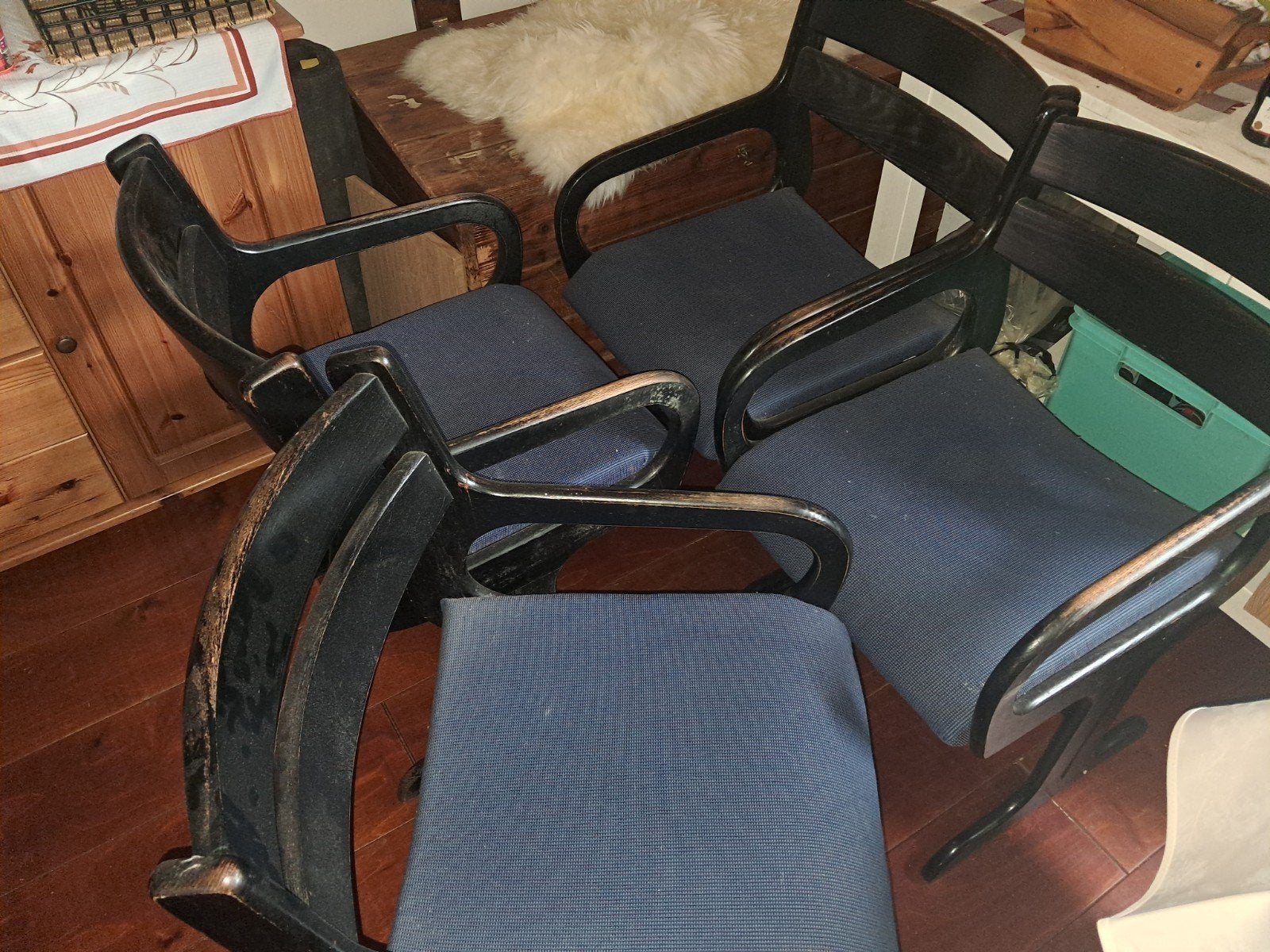 Set van 4 houten Farstrup eetkamer stoelen, Huis en Inrichting, Ophalen, Gebruikt, Blauw, Vier