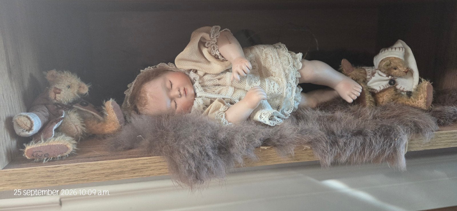 Prachtig  popje met 2 handgemaakte teddybeertjes – vintage, Verzamelen, Ophalen of Verzenden, Zo goed als nieuw, Pop