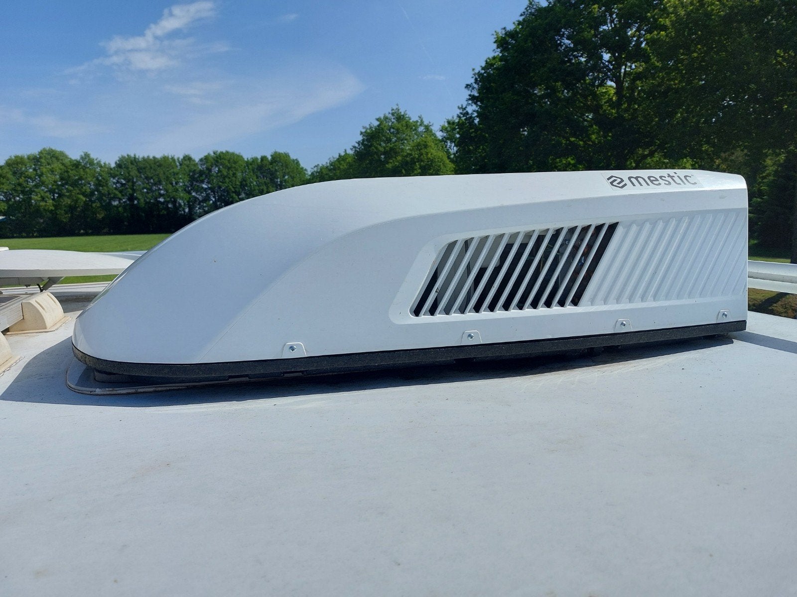 Mestic RTA 2600 Dakairco voor Caravan of Camper, Caravans en Kamperen, Camper-accessoires, Zo goed als nieuw, Ophalen