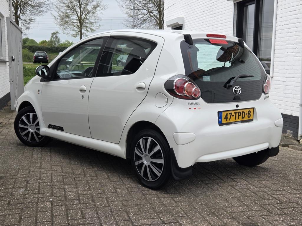 Toyota Aygo 1.0-12V Comfort Navigatie | 2012 | AIrco | 5-Deu, Auto's, Toyota, Voorwielaandrijving, Euro 5, Gebruikt, 4 stoelen