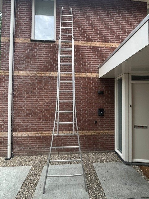 2-delige trapladder aluminium – Gratis afhalen, Ophalen, Zo goed als nieuw, Ladder, Opvouwbaar of Inschuifbaar