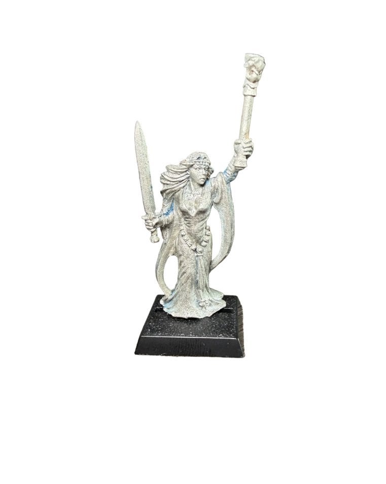 Warhammer Fantasy Old World Bretonnian Sorceress, Hobby en Vrije tijd, Wargaming, ., Warhammer, Ophalen of Verzenden, Zo goed als nieuw