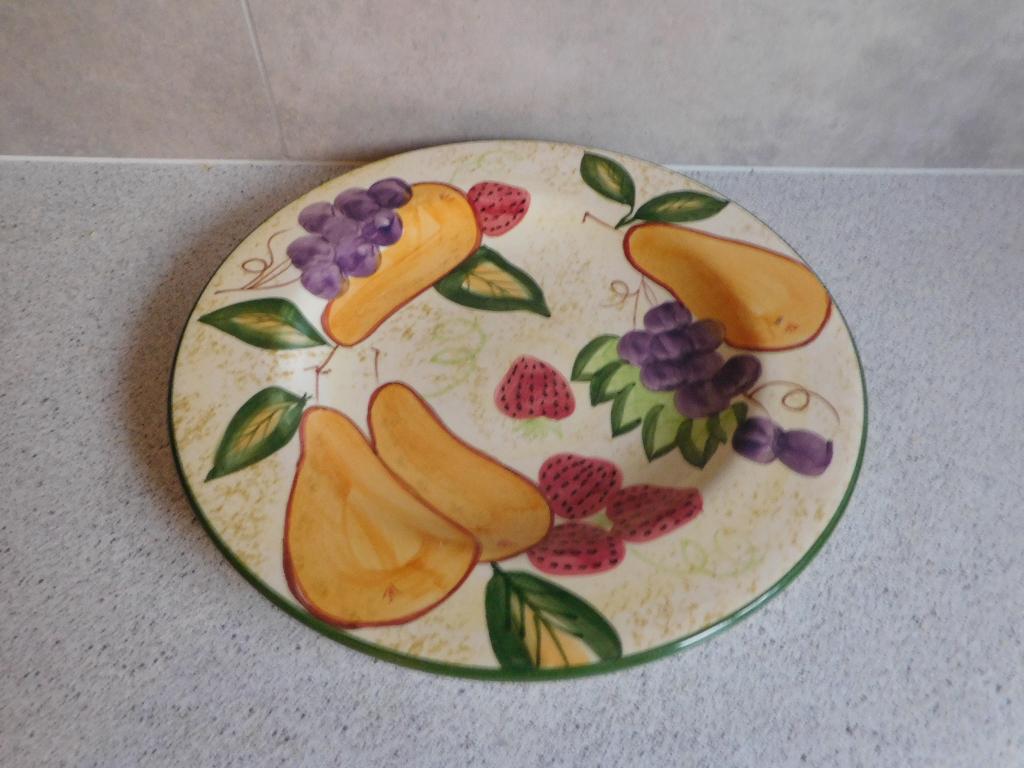 Bord 29 cm. Fruit Plate 2001 Laurie Gates, Huis en Inrichting, Keuken | Servies, Ophalen of Verzenden, Zo goed als nieuw, Bord(en)
