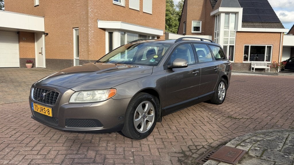 Volvo V70 2.0F Kinetic I Stoelverw I Trekhaak, Auto's, Dealer onderhouden, Stof, Verwarmde buitenspiegels, V70