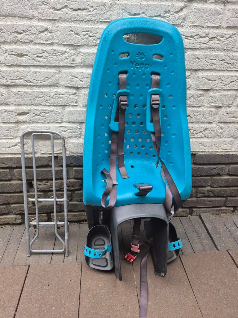 Thule Yepp achterzitje fiets -incl voetsteuntjes, Ophalen, Gebruikt, Voetsteuntjes