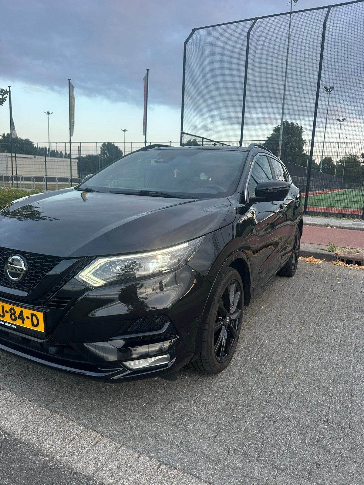 Nissan Qashqai 1.3 Dig-t 160pk DCT Evapo 2020 Zwart, Auto's, 4 cilinders, 1290 kg, Zwart, 14 km/l