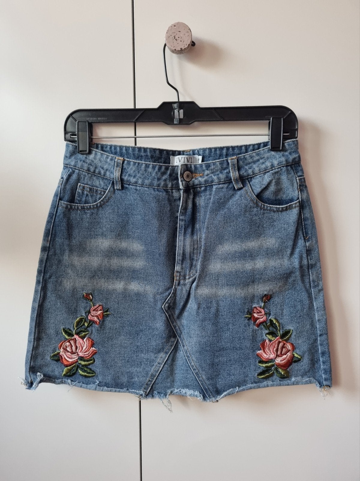 IVIVI spijkerrokje met rozen borduursel, Maat 38/40 (M), Blauw, Ophalen of Verzenden, Zo goed als nieuw